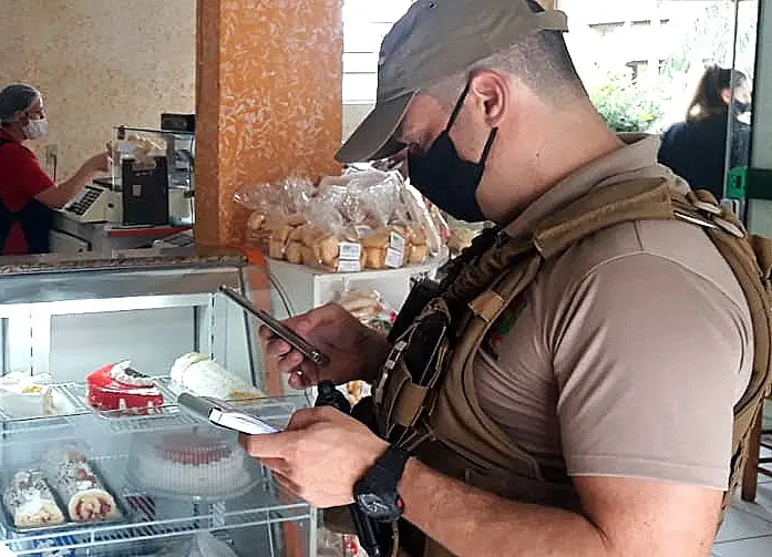 Polícia Militar intensifica fiscalização das medidas restritivas de combate ao Covid-19