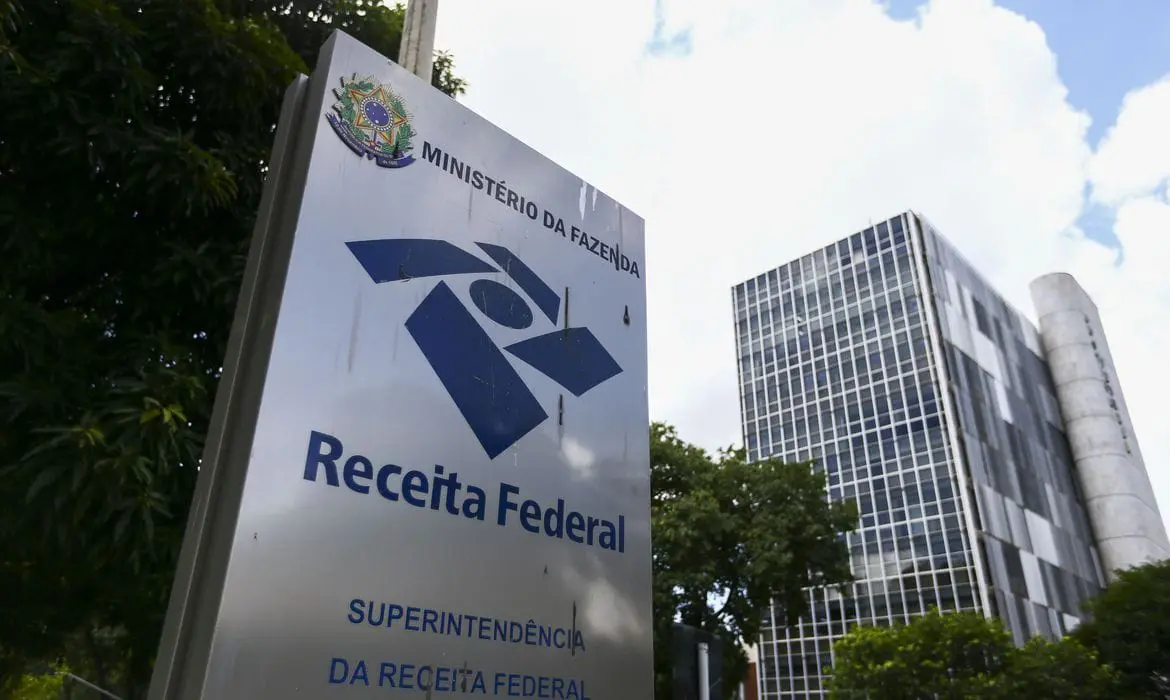 Prazo para entregar declaração do Imposto de Renda começa nesta segunda-feira