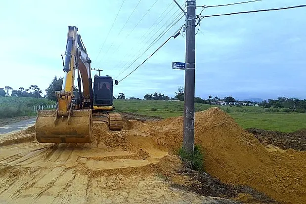 Tráfego na rodovia Jorge Lacerda com alterações