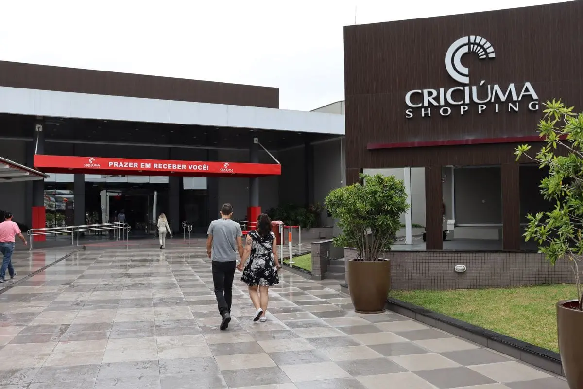 Criciúma Shopping de portas abertas neste fim de semana