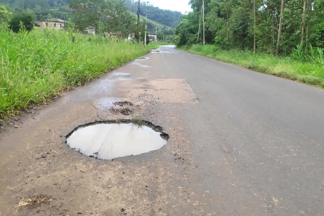 Secretário de Obras de Siderópolis promete melhorias para a Estrada Geral do Santo Antônio
