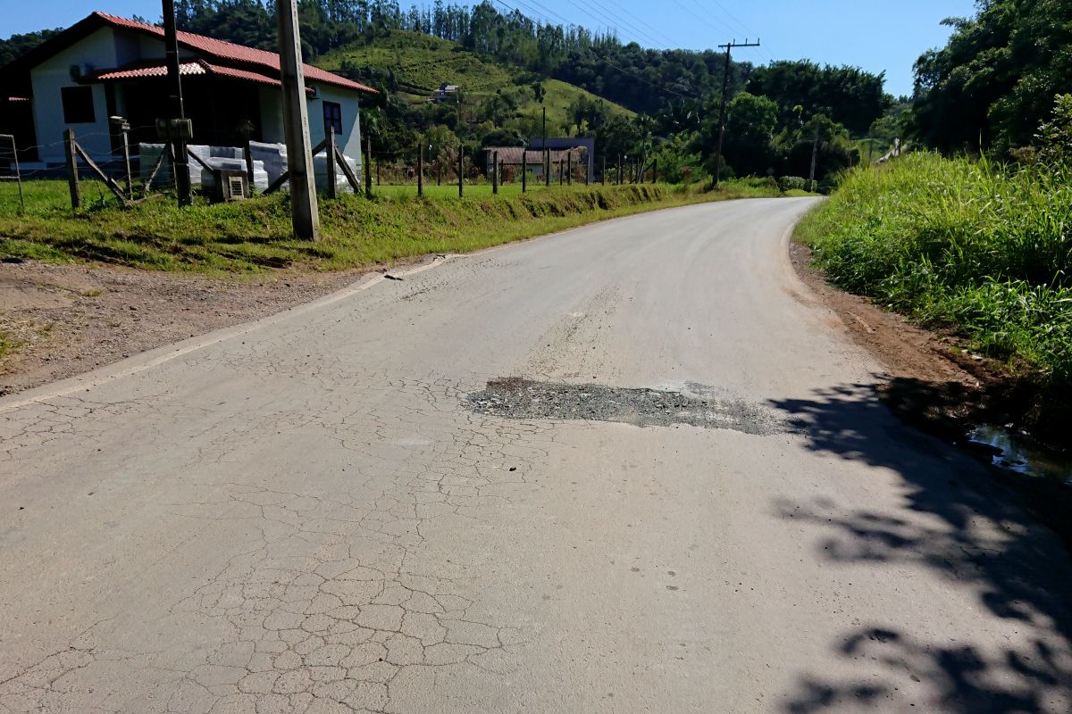 Bairro Santo Antônio, no limite com Nova Veneza, sofre com omissão de Siderópolis