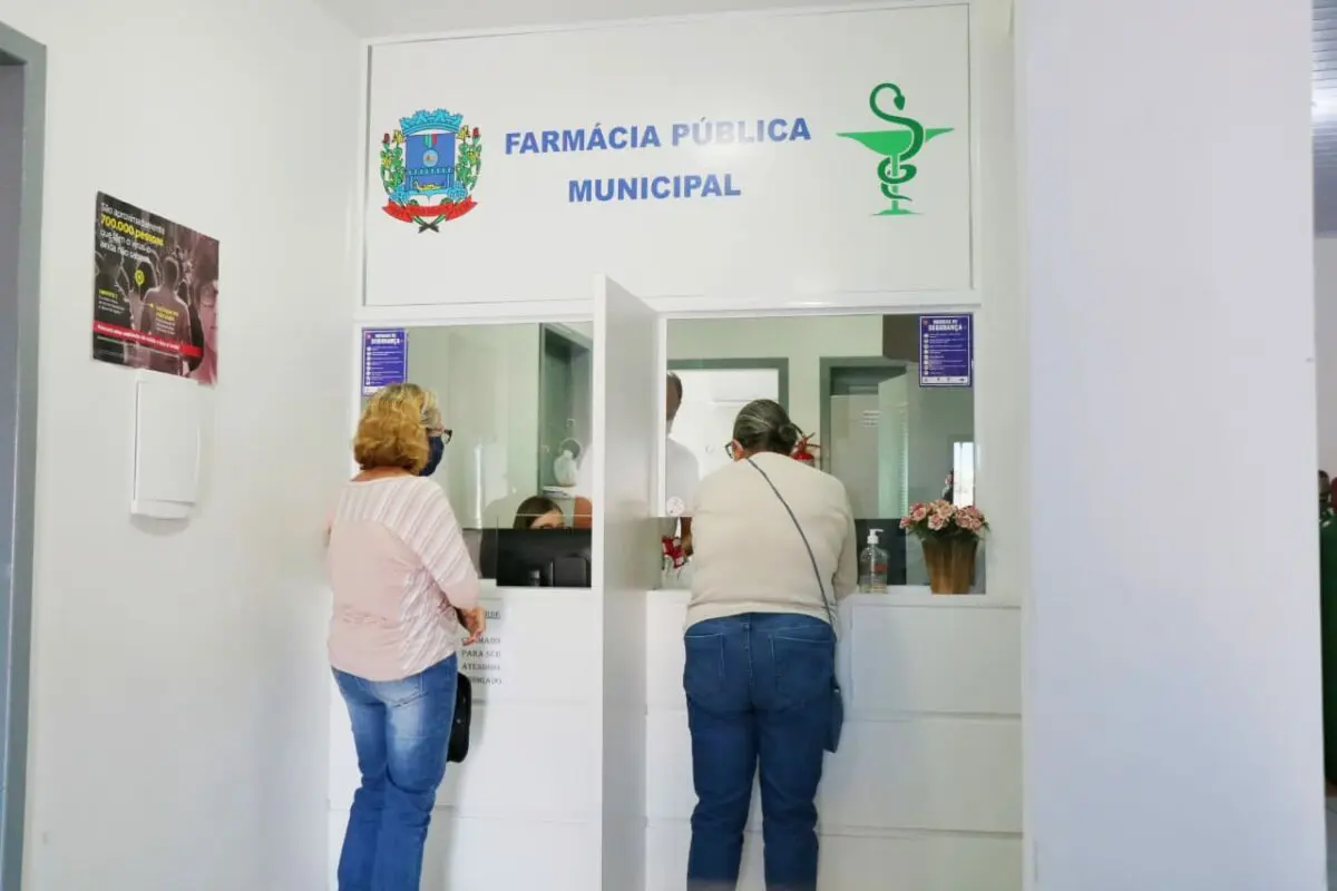 Medicamentos são disponibilizados na Farmácia Municipal