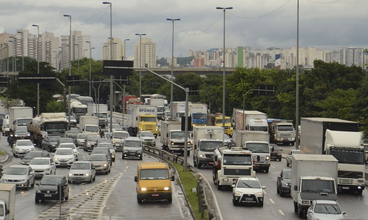 Contran prorroga prazo para motoristas realizarem exame toxicológico