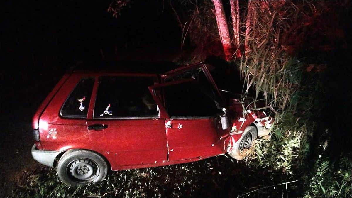 Três ficam feridos em acidente de trânsito no interior de Nova Veneza