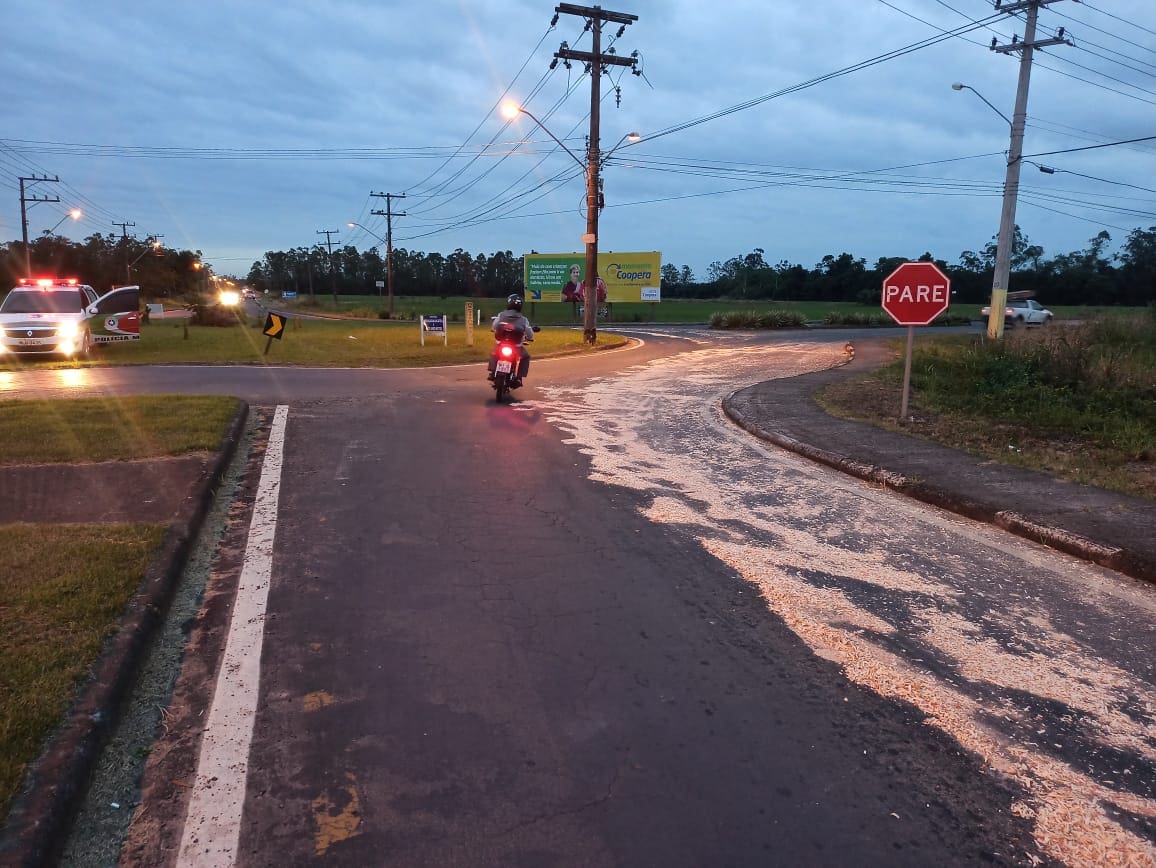 Após colisão com picape, motociclista fica ferido em Nova Veneza