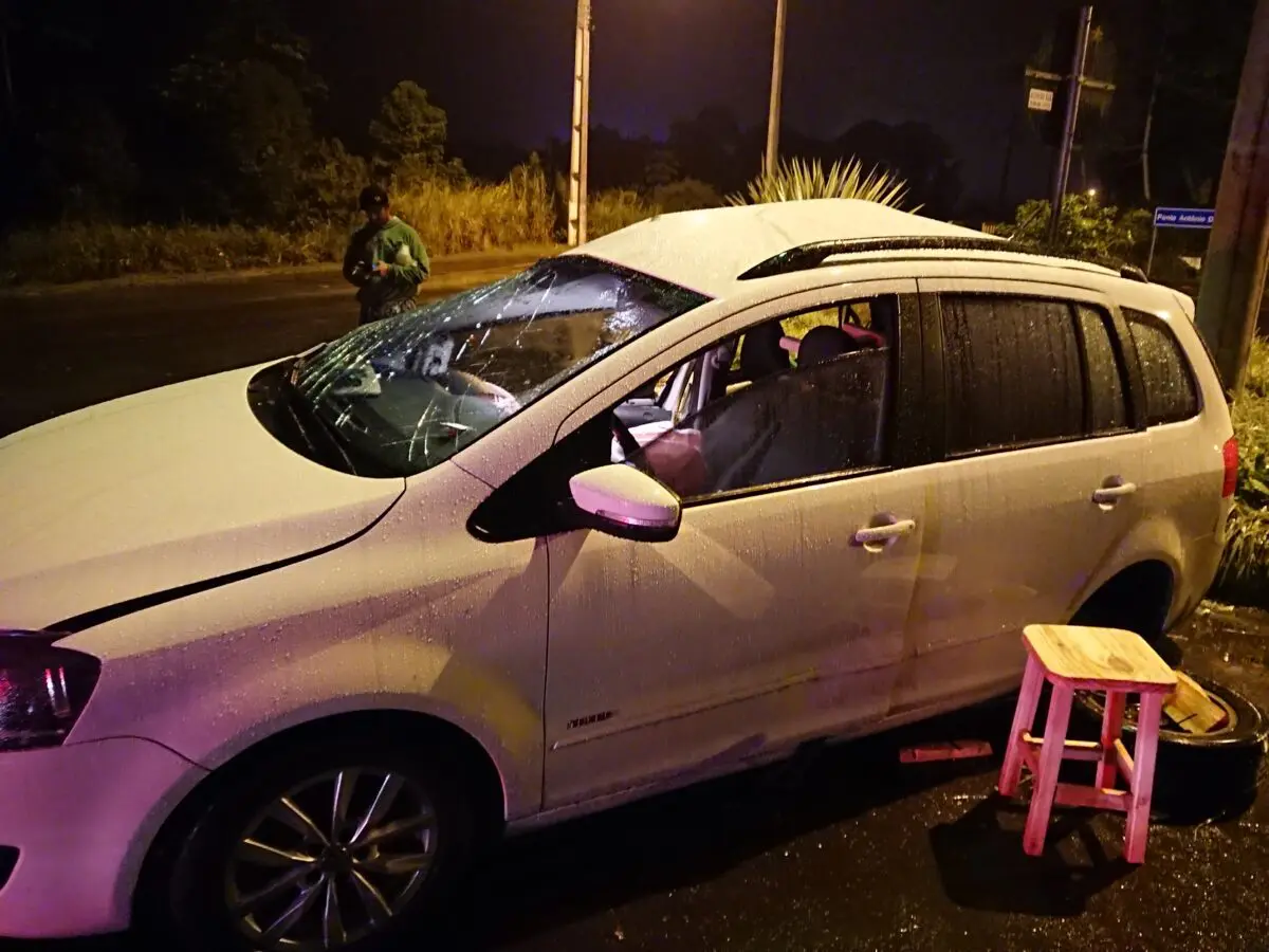 Em Nova Veneza carro é atingido por caminhão na rodovia José Spillere