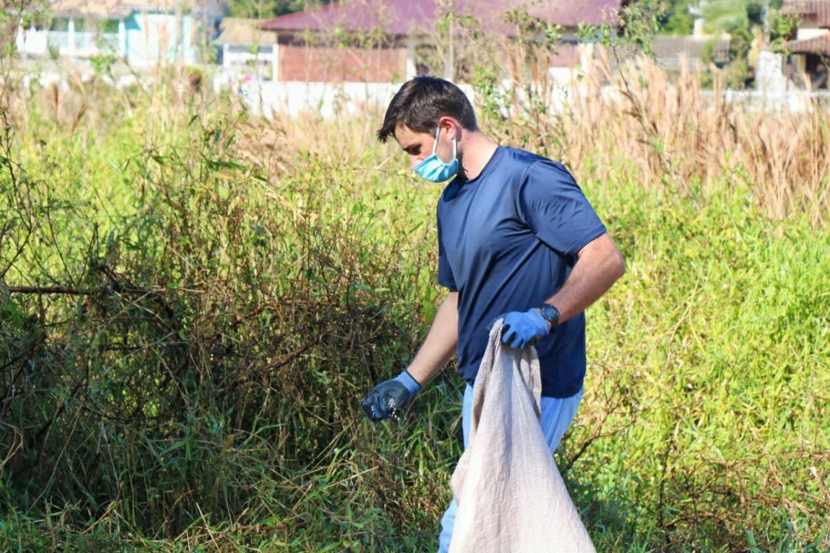 Fundave realiza plantio de mudas no Parque Natural Municipal Xokleng