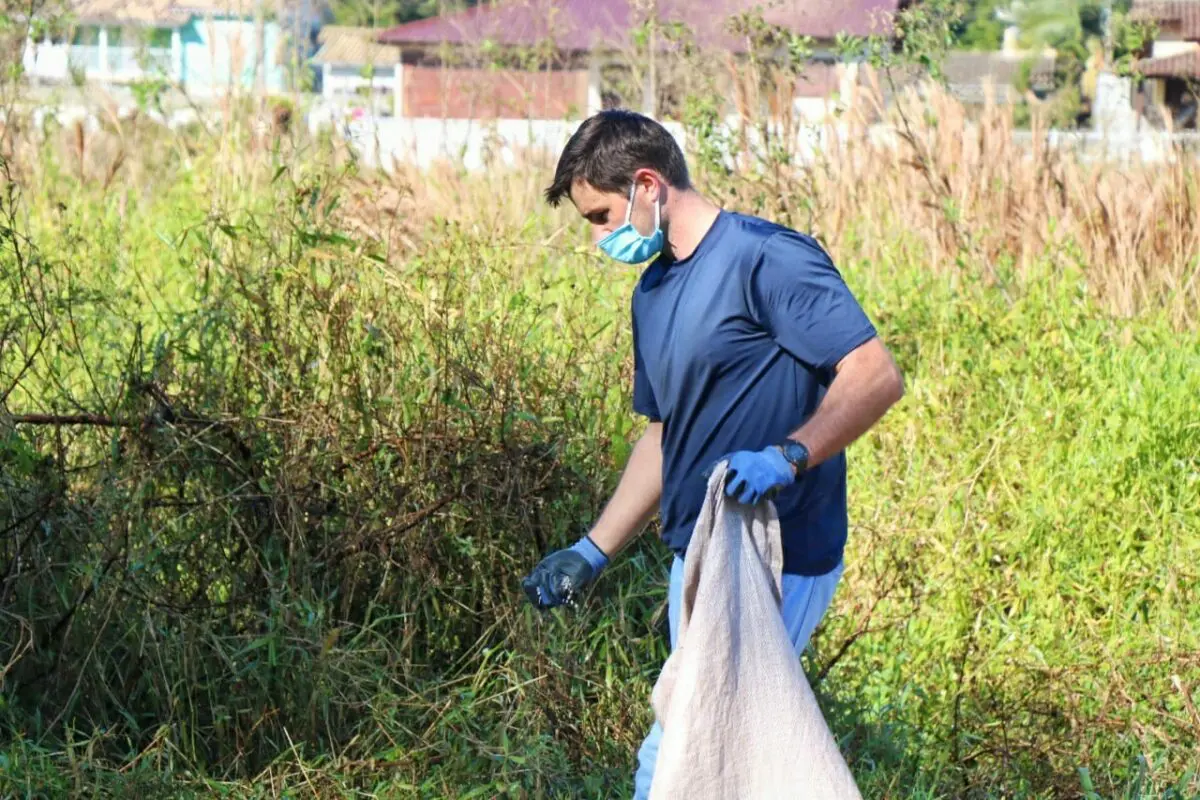 Fundave realiza plantio de mudas no Parque Natural Municipal Xokleng