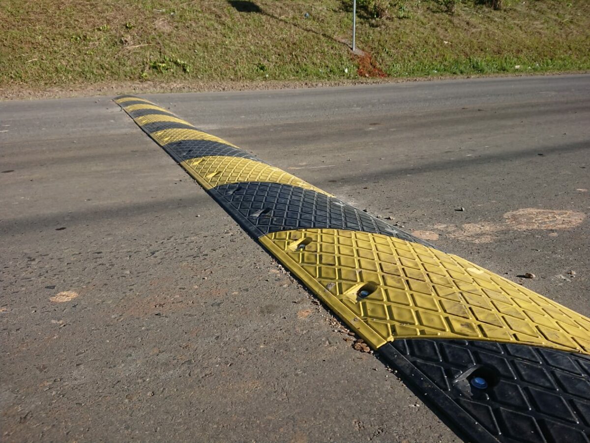 Presidente da Câmara denuncia lombadas irregulares