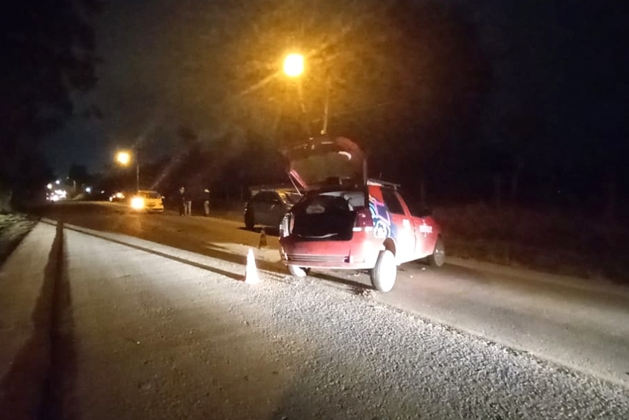 Condutor perde controle da direção e carros colidem em Nova Veneza 2 Condutor perde controle da direção e carros colidem em Nova Veneza