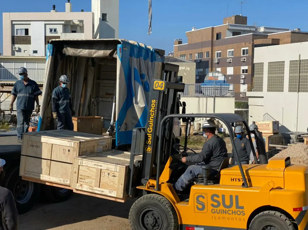 Hospital São José recebe novo acelerador linear