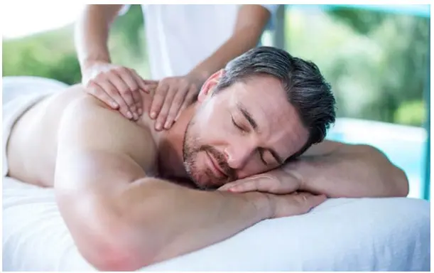 Massagem Tântrica: História, benefícios e como ela é feita.