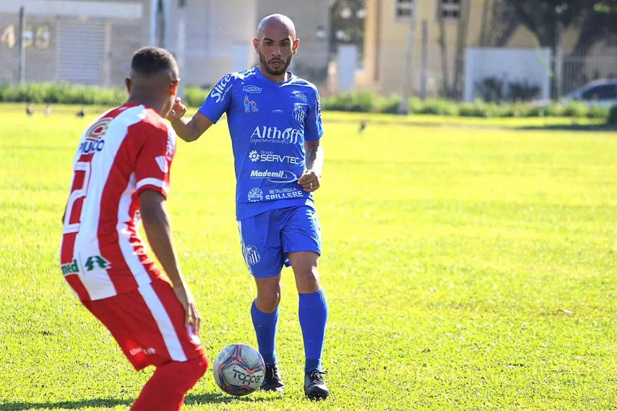 Caravaggio FC realiza jogo-treino com o Hercílio Luz