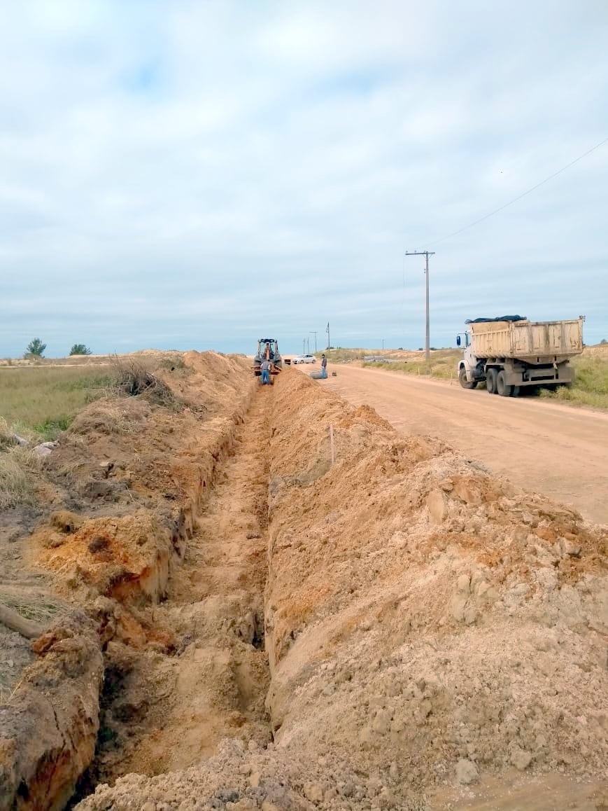 Iniciam as obras de pavimentação do acesso à Plataforma Sul