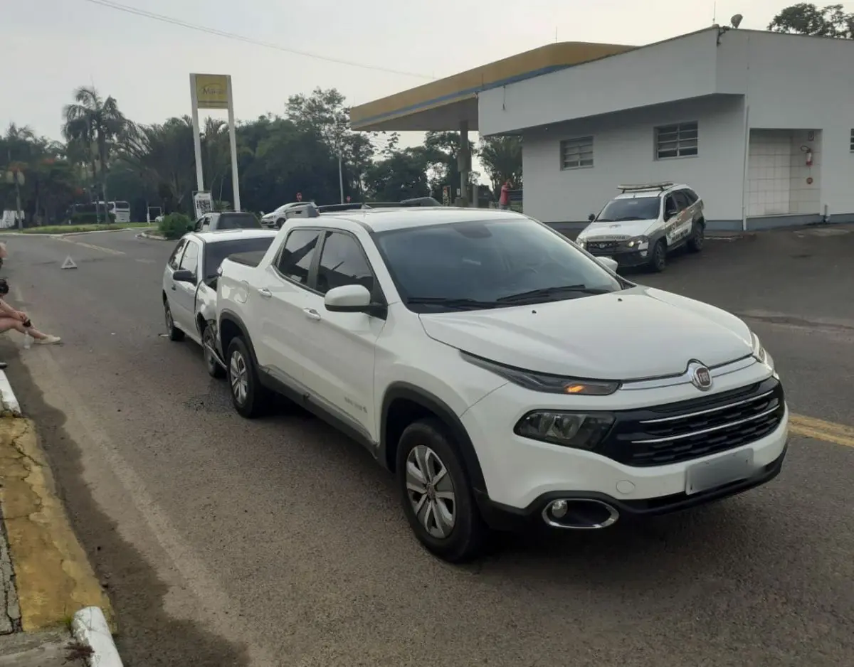 Colisão traseira é registrada em Nova Veneza