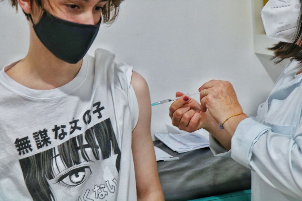 Nova Veneza inicia vacinação contra a Covid-19 em adolescentes