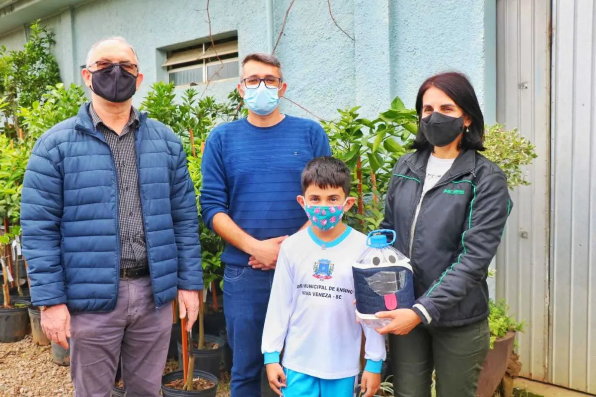 Programa Escola Amiga: alunos são introduzidos na educação ambiental