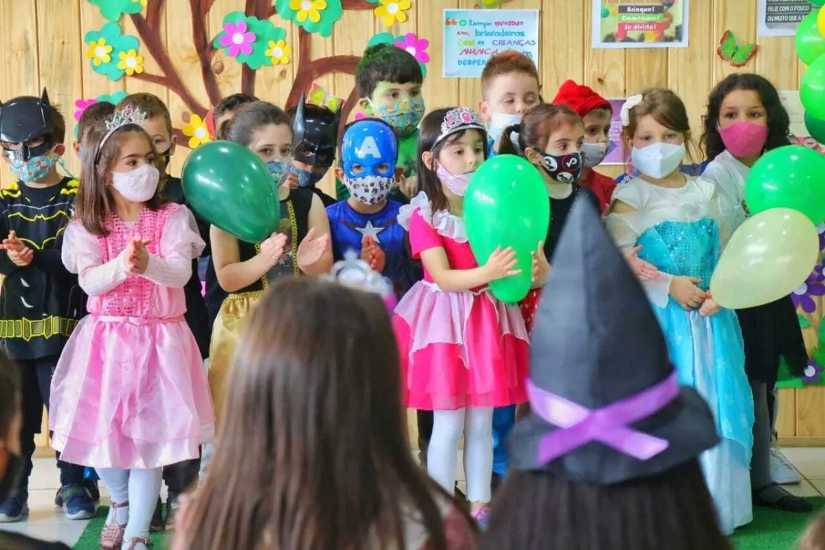 Contação de histórias e fantasias: CEI celebra Dia das Crianças em Nova Veneza