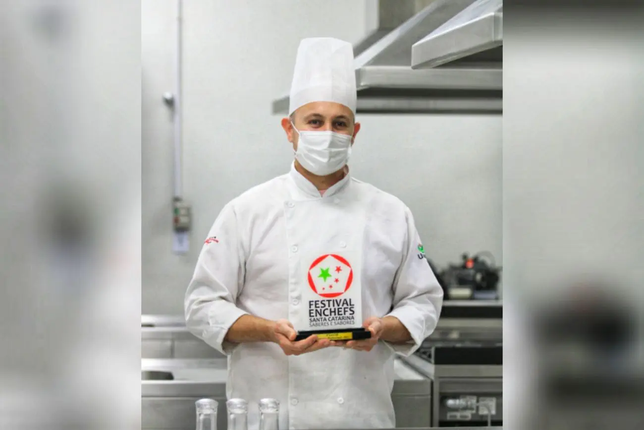 Acadêmico do curso de Gastronomia da Unesc conquista premiação em festival estadual