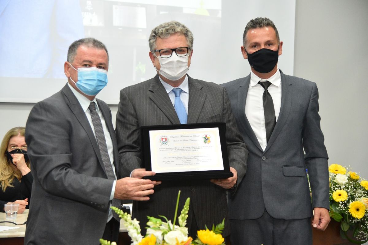 Walmir Rampinelli recebe título de Cidadão Honorário em Forquilhinha 3 Walmir Rampinelli recebe título de Cidadão Honorário em Forquilhinha