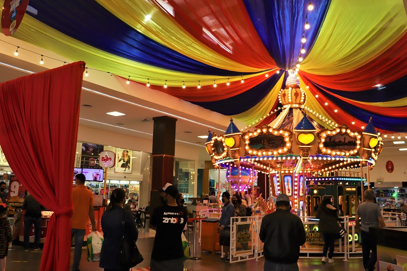 Criciúma Shopping presenteia comunidade com carrossel gratuito