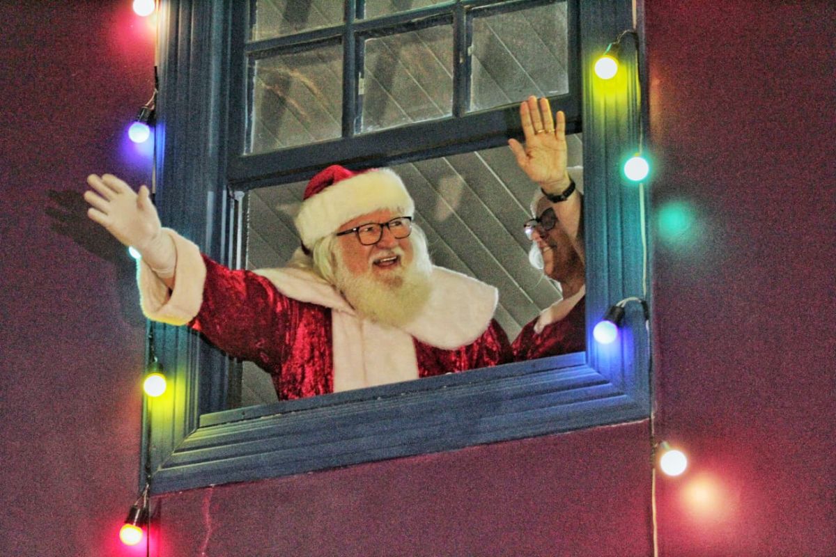 Chegada do Papai Noel marca início do Natal em Nova Veneza