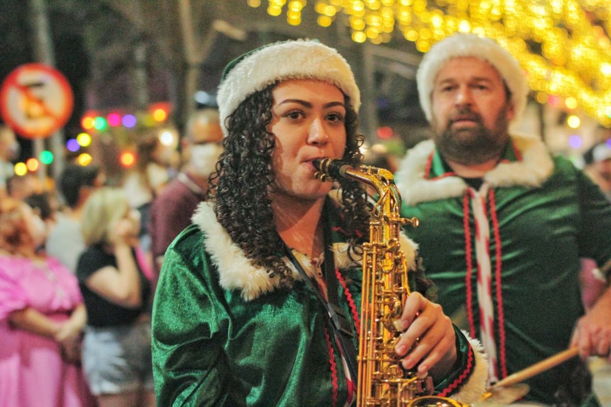 Chegada do Papai Noel marca início do Natal em Nova Veneza