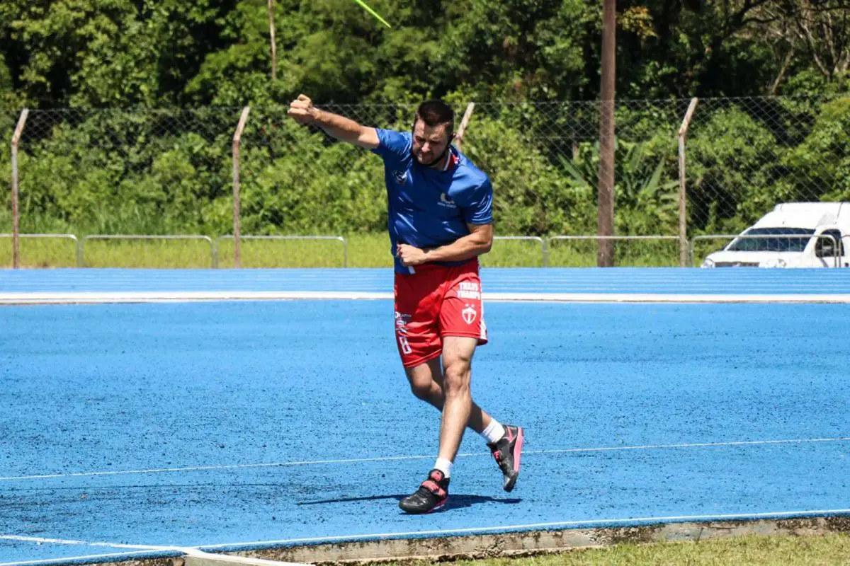 Nova Veneza inicia Jasc com medalha de prata