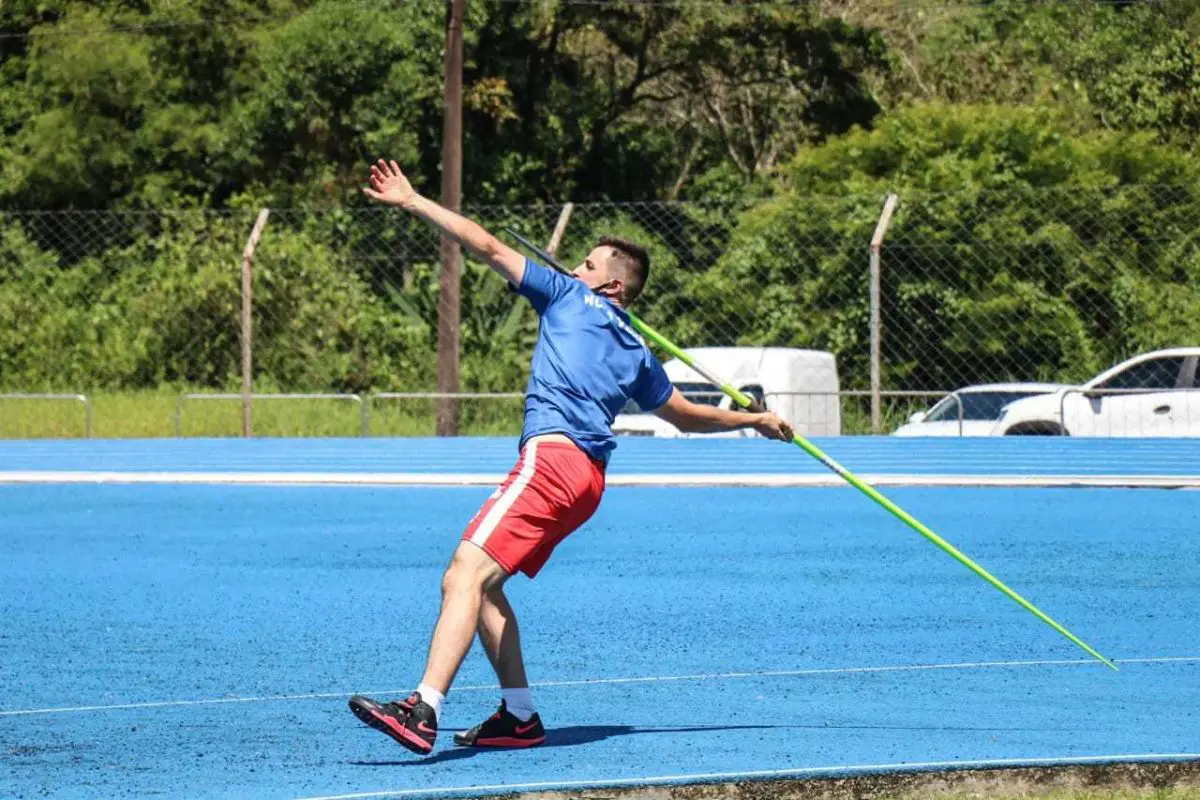 Nova Veneza inicia Jasc com medalha de prata