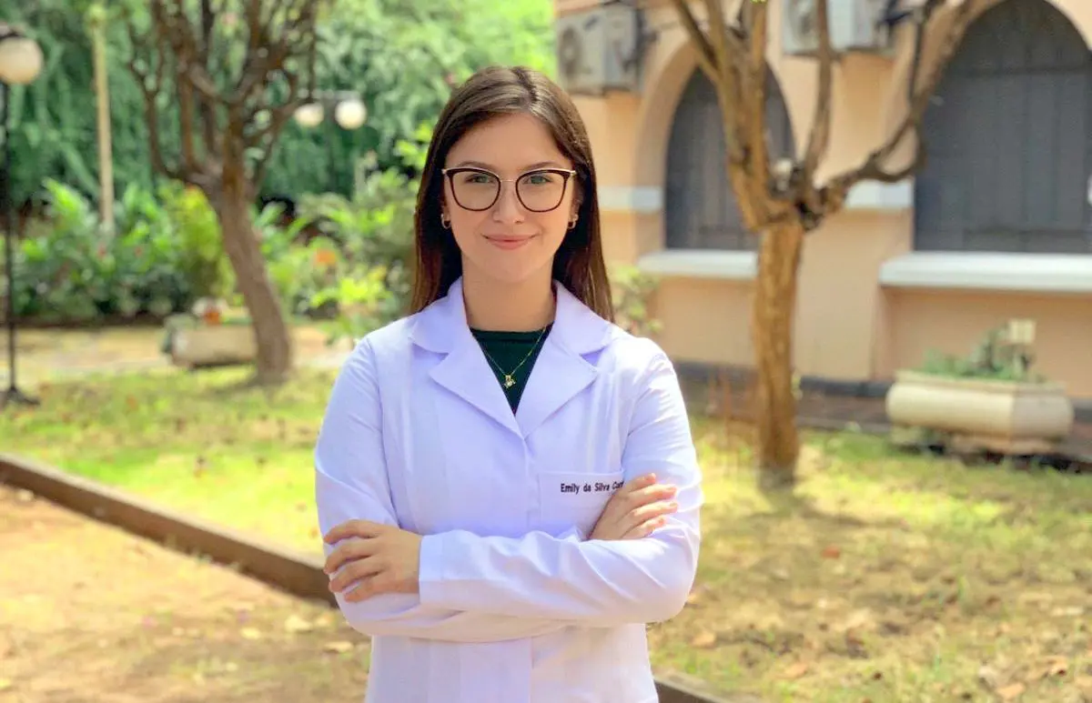 Doutoranda da Unesc é premiada em Congresso de Medicina Intensiva com pesquisa relacionada à Covid-19