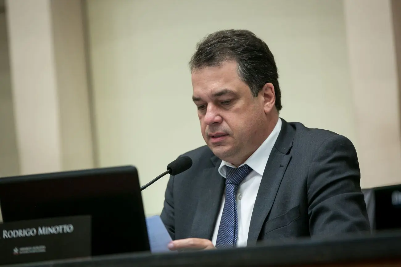 Minotto solicita informações sobre abertura de novos leitos de UTI Pediátrica e Neonatal na região sul