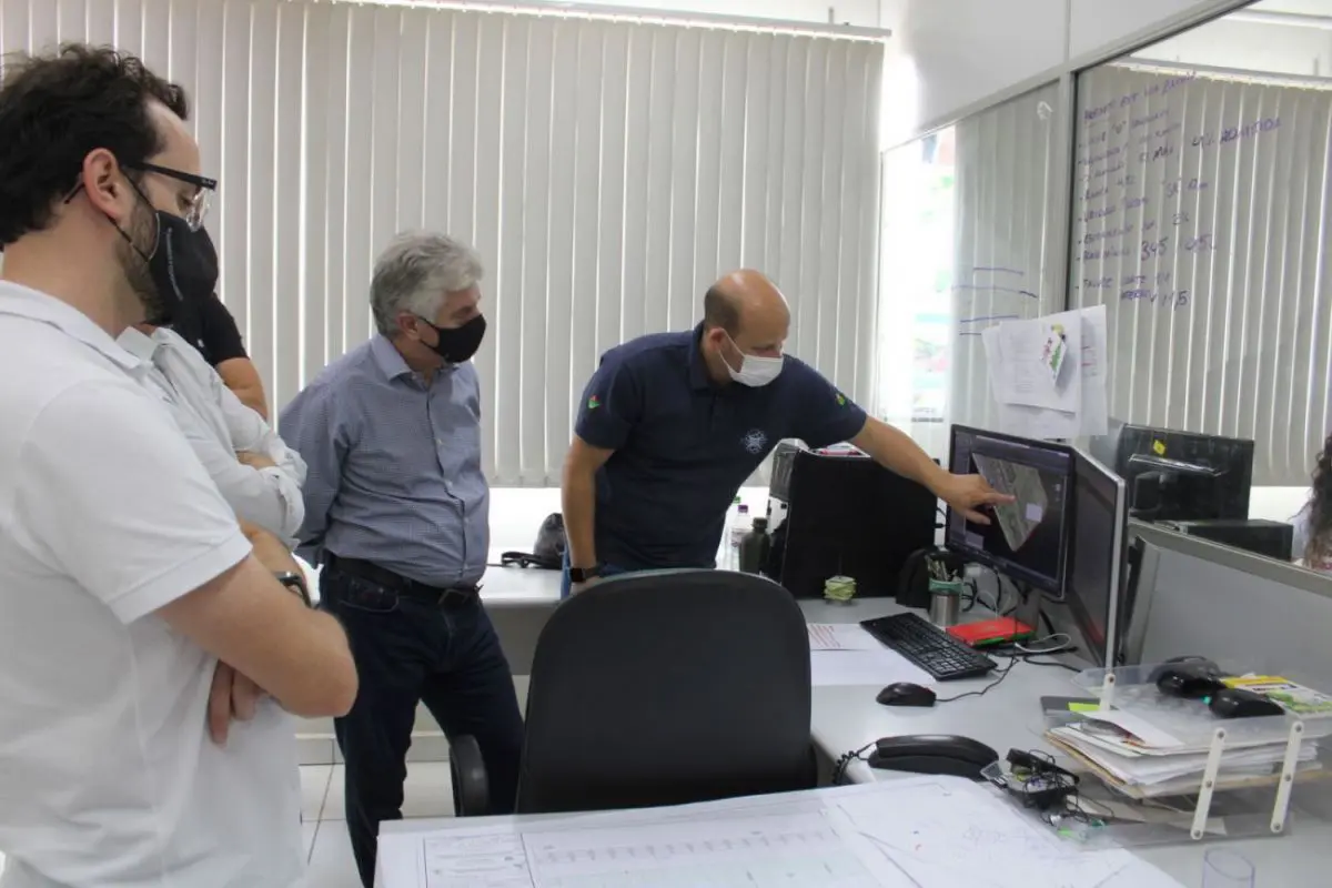 Técnicos do Iparque apresentam projeto de prolongamento da Via Rápida à Acic
