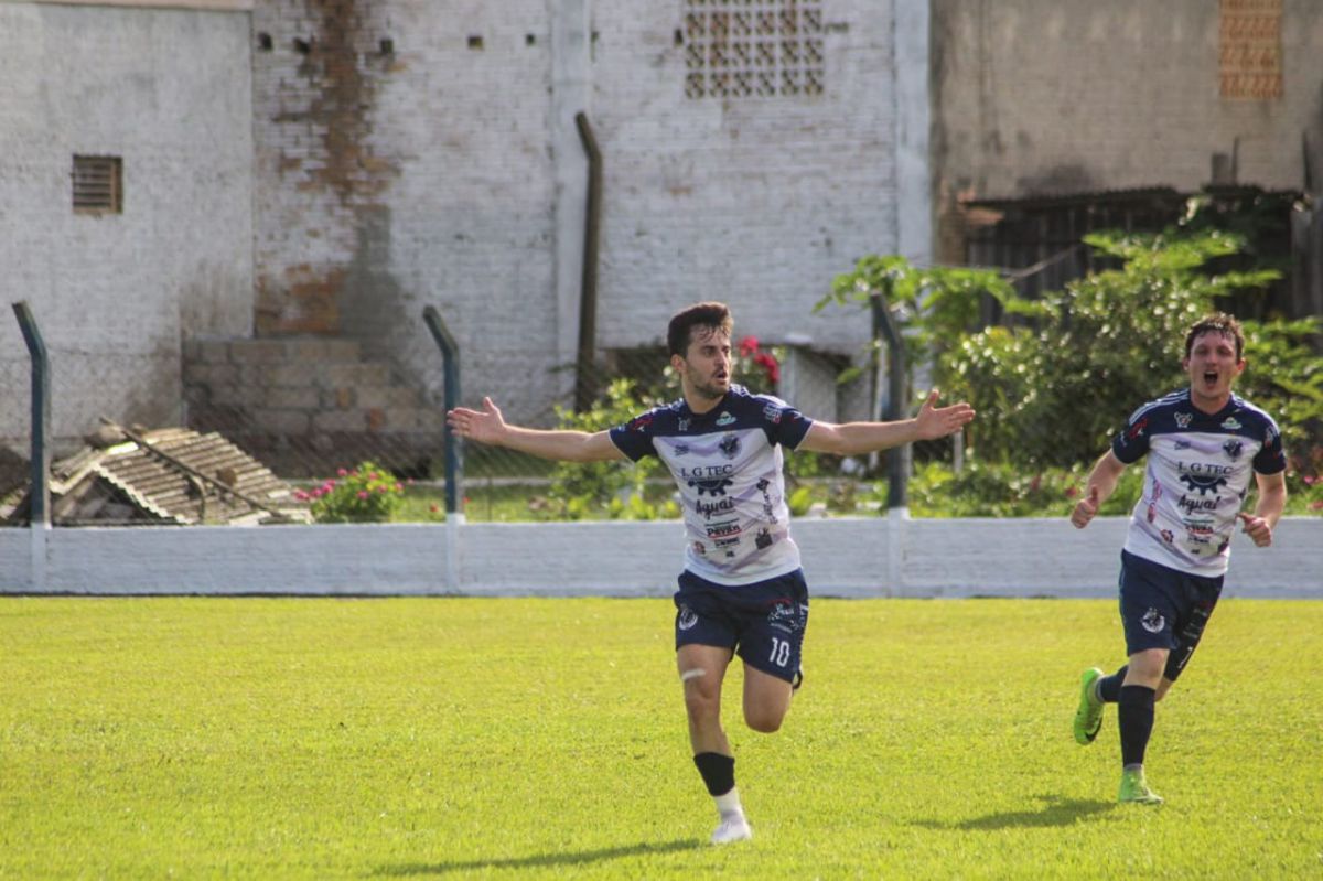 São Bento Alto encara Içara na semifinal da Série B da Larm