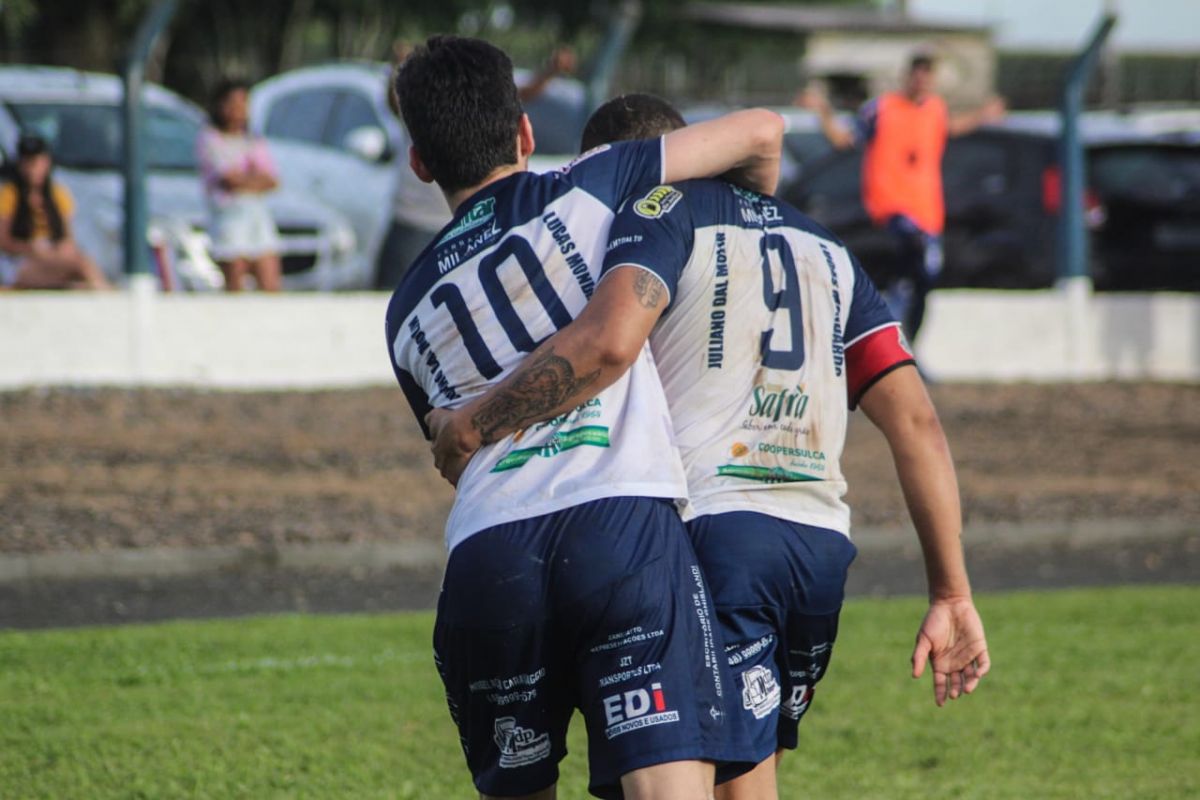 São Bento Alto encara Içara na semifinal da Série B da Larm