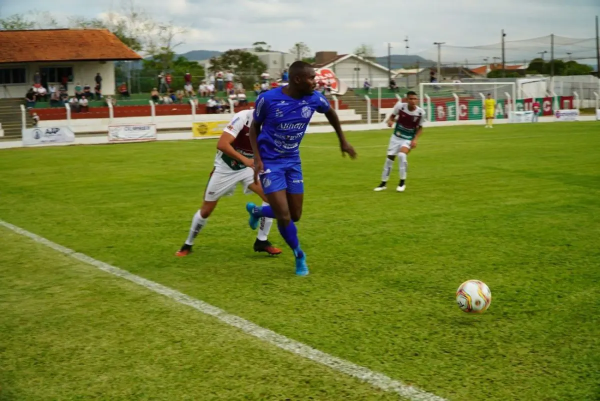 Caravaggio enfrenta o Blumenau na final da Série C