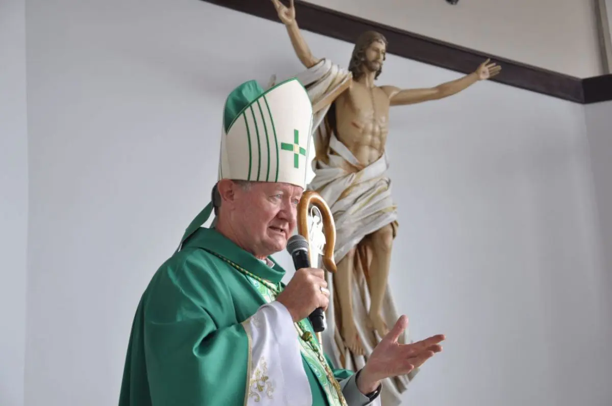 Bispo anuncia transferências no clero e data para ordenação diaconal