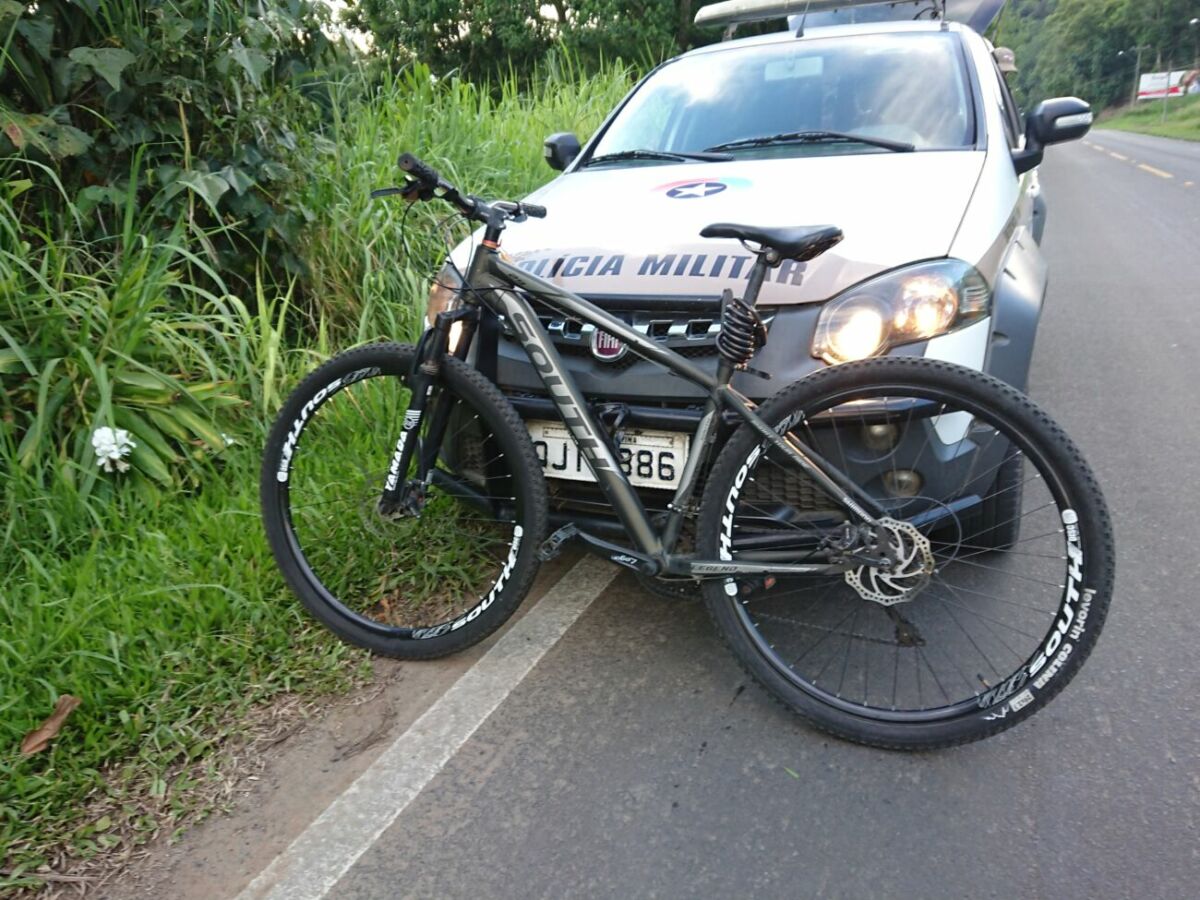 Homem é detido pela PM logo após furtar bicicleta em Nova Veneza 2 Bicicleta furtada no Centro de Nova Veneza