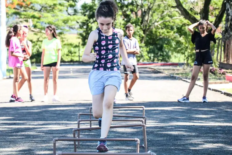 Inscrições abertas para escolinha de atletismo do DME