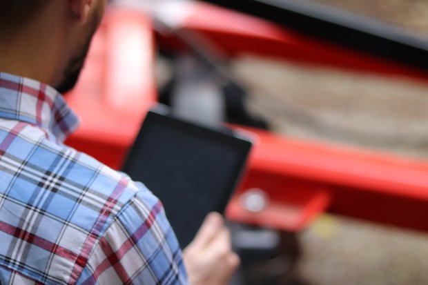 Governador sanciona leis do Bolsa Estudante e da expansão da internet no meio rural 2 Governador sanciona leis do Bolsa Estudante e da expansão da internet no meio rural