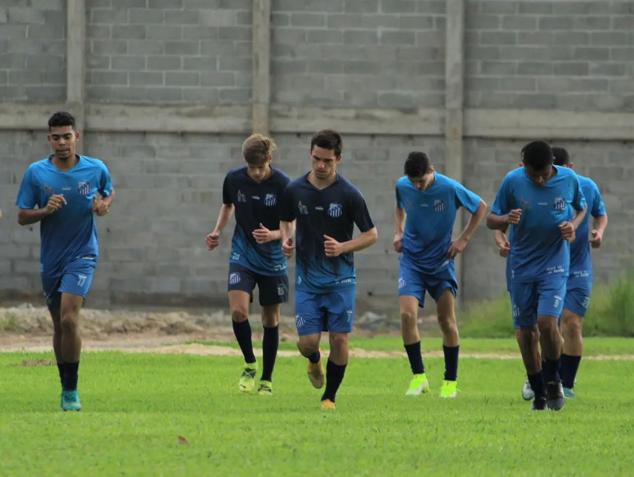 Caravaggio inicia trabalhos com a equipe Sub-20