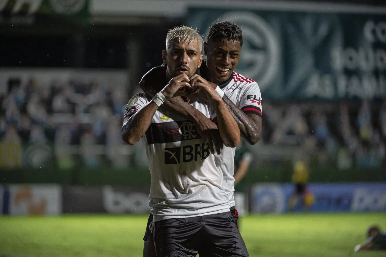 Com contrato até 2026, Arrascaeta tem seu melhor começo de temporada no Flamengo