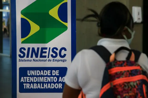 Santa Catarina começa 2022 com segunda maior geração de empregos do Brasil