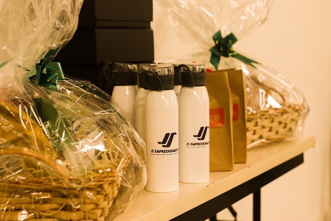 JS Empreendimentos reúne corretoras de imóveis em evento no Dia da Mulher 2 JS Empreendimentos reúne corretoras de imóveis em evento no Dia da Mulher