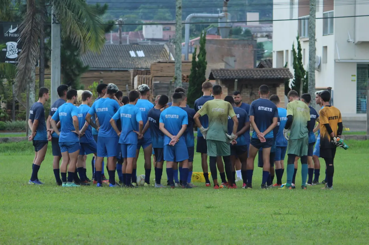 Time Sub-20 do Caravaggio realiza jogo-treino