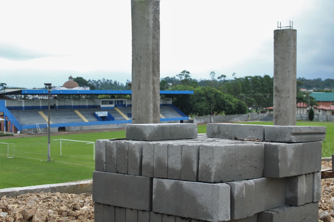 Estádio da Montanha segue em preparativo para a Série B do Catarinense 3 Estádio da Montanha segue em preparativo para a Série B do Catarinense