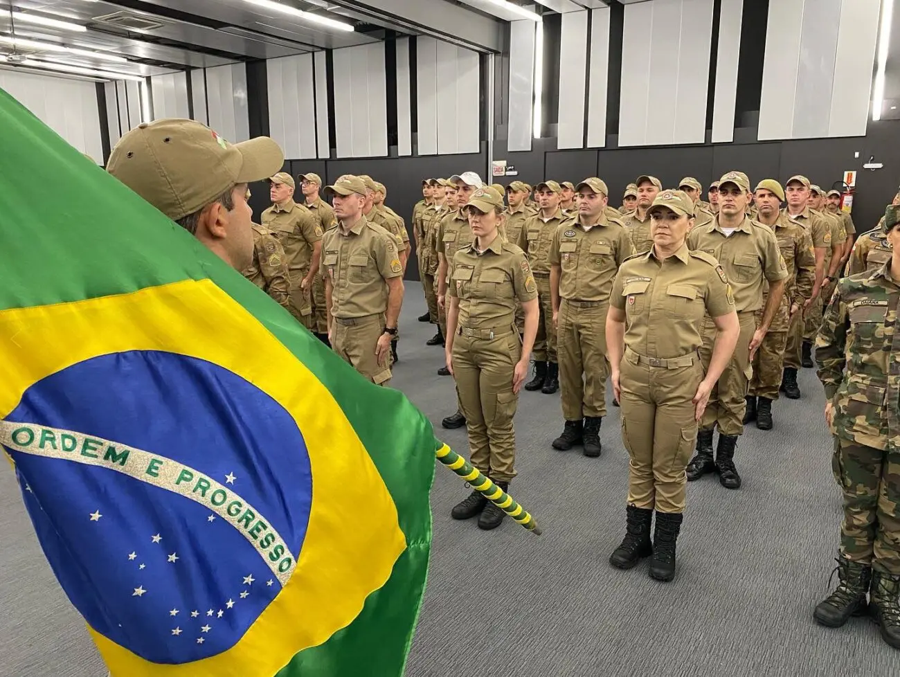 Polícia Militar forma 77 novos cabos no 6º CRPM