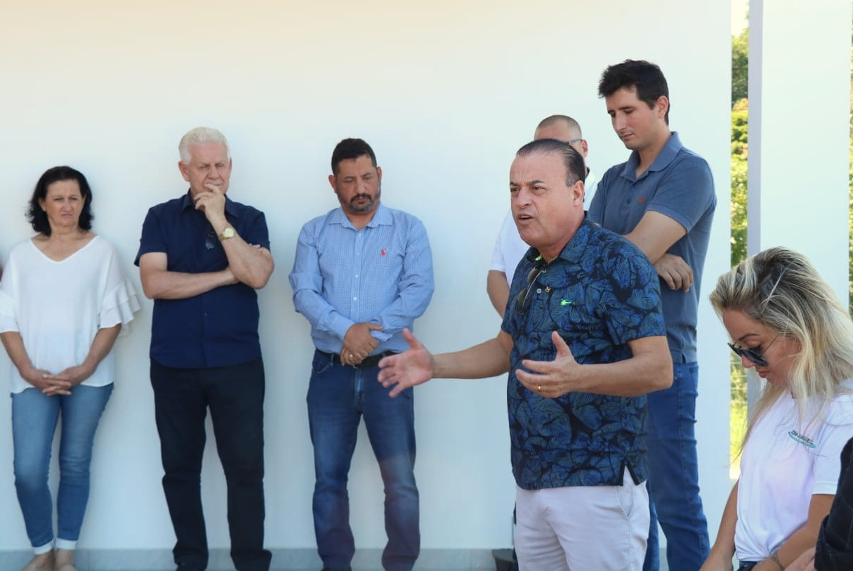 Amrec entrega em Nova Veneza o primeiro certificado de adesão ao SISBI 7 Amrec entrega em Nova Veneza o primeiro certificado de adesão ao SISBI