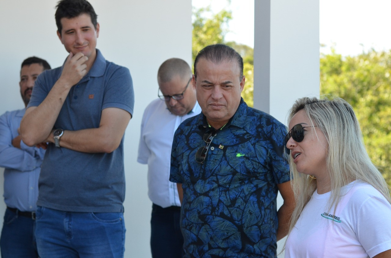 Amrec entrega em Nova Veneza o primeiro certificado de adesão ao SISBI 3 Amrec entrega em Nova Veneza o primeiro certificado de adesão ao SISBI