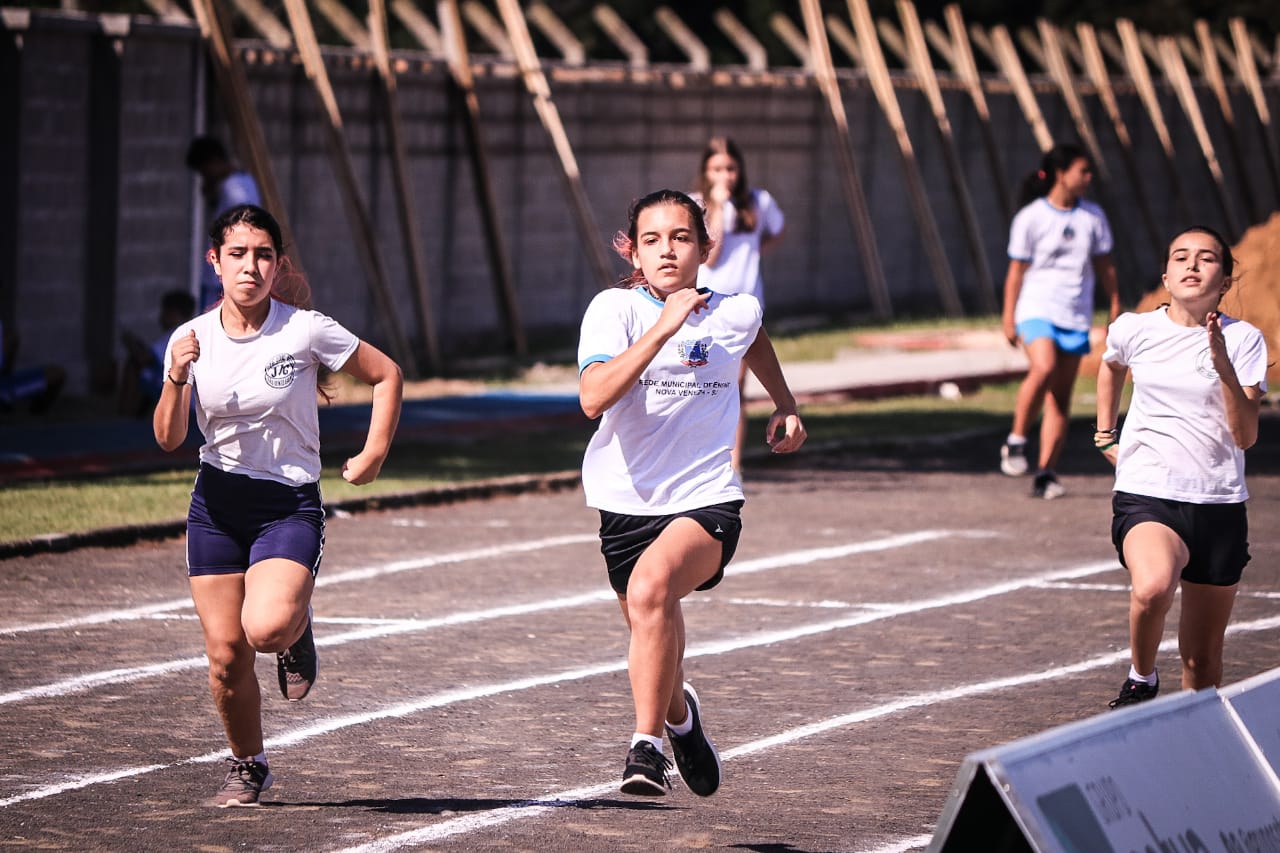DME realiza primeira etapa dos Jogos Escolares Venezianos 4 DME realiza primeira etapa dos Jogos Escolares Venezianos